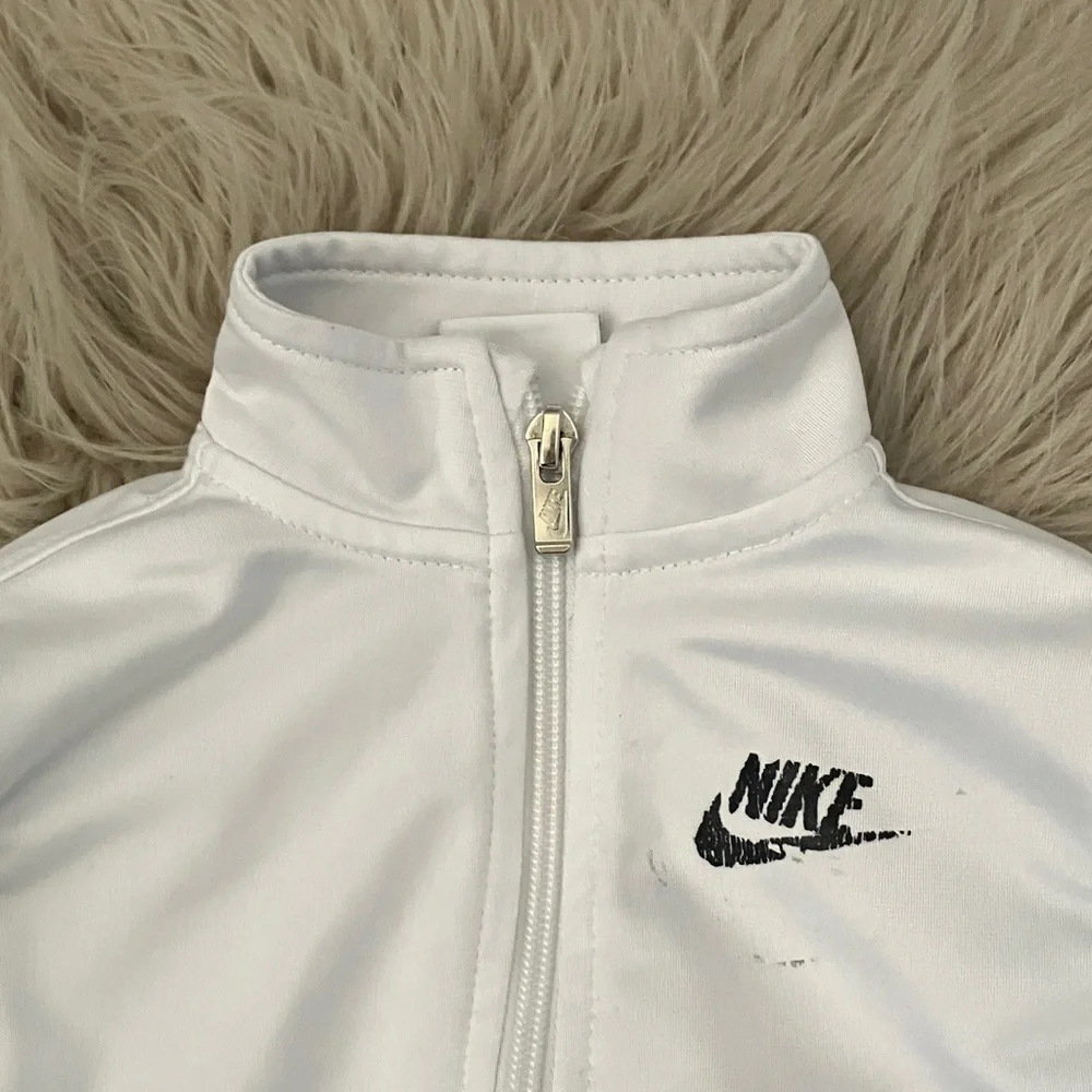 NIKE Baby Boy White/ Black Athletic Jacket and Bottom Set | 2T